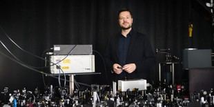 Investigadores logran controlar la luz a escala nanométrica de forma ultrarrápida