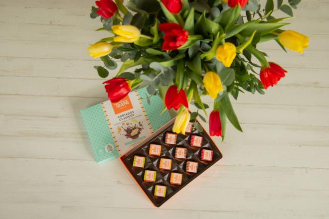 No te quedes atrás. El dúo romántico de Chocolates Trapa e Interflora que hará suspirar a tu media naranja en San Valentín