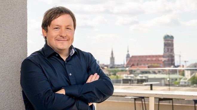 La TUM establece nuevas cátedras en Marketing y Diseño de Proteínas con IA