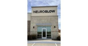 NeuroGlow abre clínica insignia en Fort Worth para terapia asistida por psicodélicos