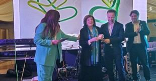 La UCAM recibe un premio por su apoyo al deporte y la solidaridad