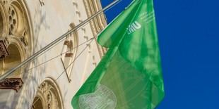 LMU München refuerza su dirección con nuevos asesores estratégicos Monika Schnitzer y Thomas Hess
