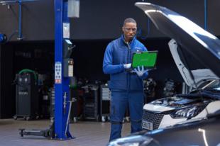 Si buscas una profesión segura, mira al taller: Norauto señala la electromecánica como el oficio joven con más futuro