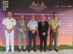 El COITT establece vínculos con las Fuerzas Armadas para ingenieros en telecomunicaciones