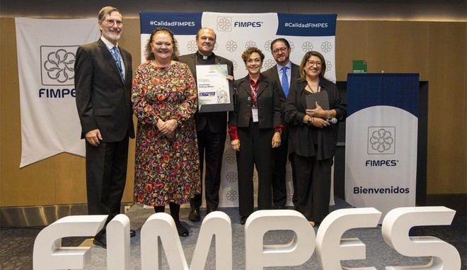Universidad Anáhuac México logra acreditación FIMPES Nivel A7