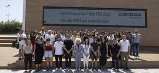 Cursos para la inserción laboral de personas vulnerables en el Alto Deba