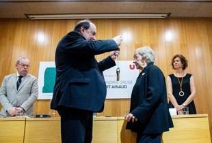 Núria Cuxart destaca el poder transformador del cuidado en la sociedad durante su investidura como doctora honoris causa