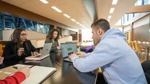 El 13,5% de los estudiantes de la UVigo está creando su propio negocio