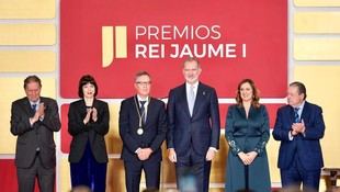José Luis Mascareñas recibe el Premio Rei Jaume I por su investigación en química básica