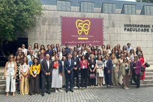 Debate sobre el futuro de la educación en Medicina Dental en la FMDUP