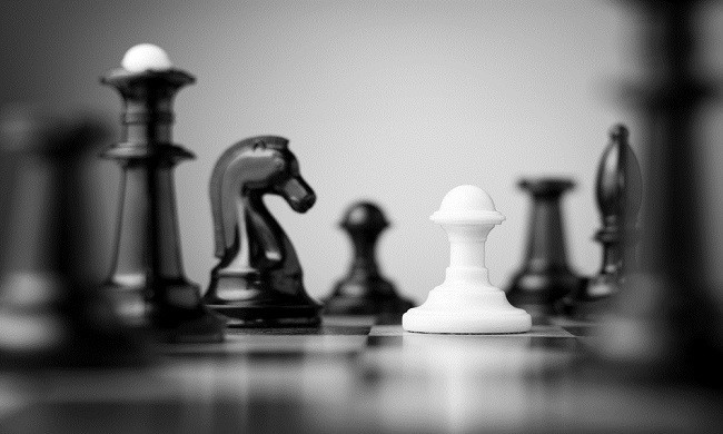 OpenAI vence a Grok 4 en torneo de ajedrez con chatbots