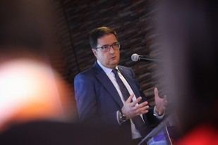 Óscar López presenta la segunda fase del Hub Audiovisual con 1.700 millones de euros para el sector