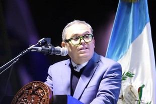 Benemérita UNACH celebra 350 años de la Universidad de San Carlos