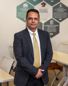 El profesor Shankargouda Patil, reconocido como Innovador del Año en Investigación Traslacional
