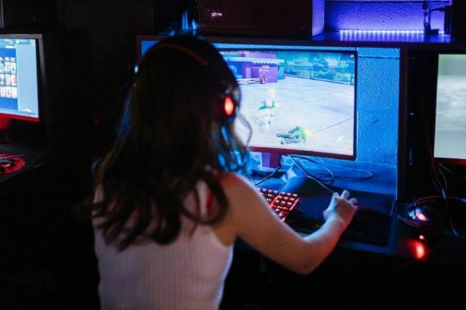 La V Radiografía del Gaming en España revela un cambio radical: Los estereotipos están muertos y los adultos están al mando