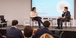 Pep Martorell aborda el impacto de la inteligencia artificial en las decisiones de liderazgo en un nuevo Alumni Breakfast Club