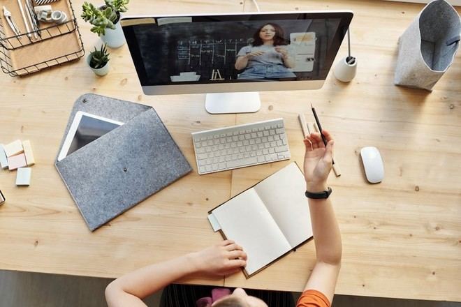 Preply asegura que su método online con tutores y IA es el más efectivo para aprender inglés en 2025