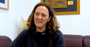 Pilar García asume como decana de la Facultad de Educación y Psicología de la UHU