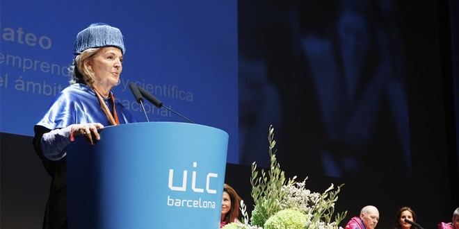 El Dr. Pedro Clarós apadrina a los nuevos graduados en Odontología