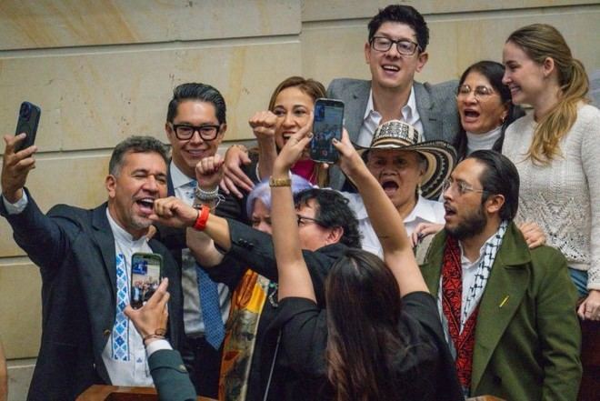 Senado aprueba ley para aumentar recursos a universidades públicas en Colombia