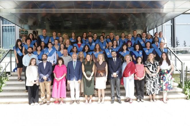 Graduación de Filología en la UNED con Rosa Montero como madrina