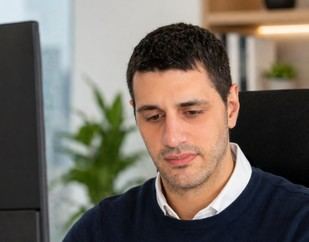Rodrigo Ramos D’Agostino promueve la educación financiera técnica para inversores