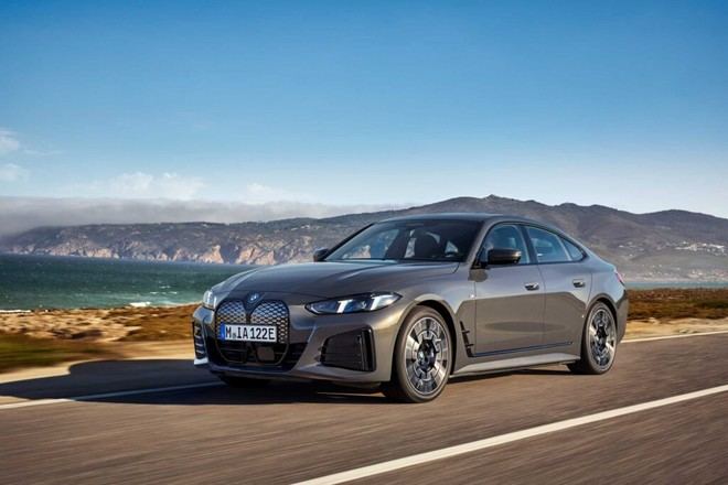 BMW i4: Nuevos modelos más eficientes y potentes para 2025 en España