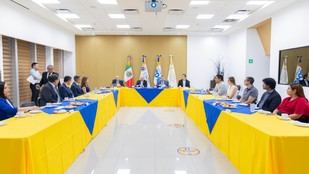 Reconocen a docentes de la UANL por su capacitación en Coursera