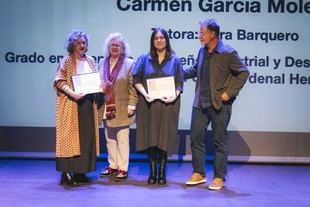 Carmen García Molero gana premio por su TFG sobre accesibilidad visual en espacios públicos