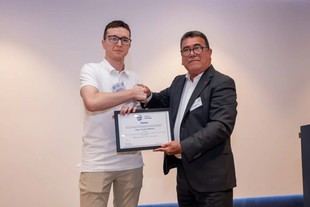Héctor Puyosa recibe un premio internacional por su labor de mentorización en ingeniería
