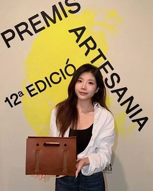 Chenxue Li gana el Premio de Artesanía en la categoría Nuevos Talentos