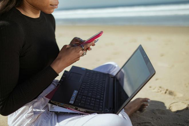 ¿Sabes que tu red WiFi podría ser tu peor enemigo este verano? Protege tu empresa antes de que sea demasiado tarde