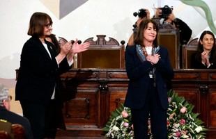 Alejandra Mizala Salces se convierte en la nueva Rectora de la Universidad de Chile