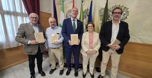 Homenaje a la catedrática emérita Mª Dolores Rincón con el libro 'Donum Amicitiae'