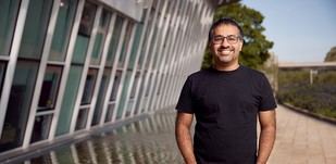 El profesor Sam Behjati asume la dirección del Departamento de Pediatría en Cambridge