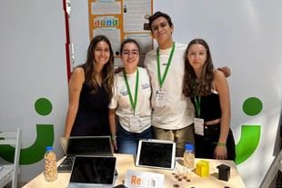 Estudiantes de la FCUP ganan el primer premio en la Mostra Nacional de Ciencia 2026 con proyecto innovador sobre beatas de cigarro