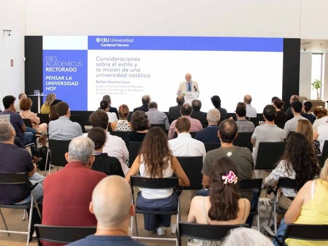 Rafael Sánchez Saus destaca la necesidad de revitalizar la comunidad universitaria basada en la verdad