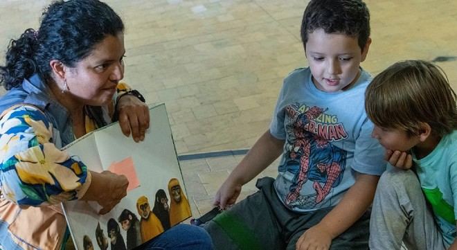 La economía del cuidado: un trabajo esencial que necesita reconocimiento