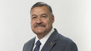 Empresarios apoyan la educación de jóvenes talentosos en la UANL