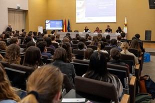 Estudiantes de la CEU UCH son motivados a participar en el voluntariado social