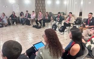 Colaboración entre estudiantes y dirección de la UCO en jornadas de diálogo