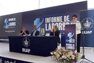 Informe de labores del director del Complejo Regional Centro de la BUAP