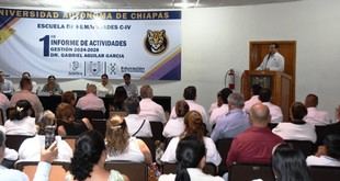 Director de la Escuela de Humanidades de la UNACH presenta informe 