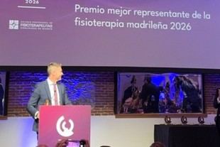 Roberto Cano de la Cuerda recibe un premio del Colegio de Fisioterapeutas de Madrid