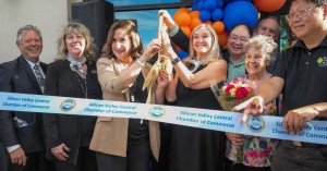 Reapertura de la sucursal remodelada de Meriwest Credit Union en Santa Clara