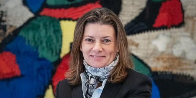 Sara Puig, presidenta de la Fundació Joan Miró, recibe el premio Barcelonina del Año 2025