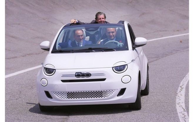 Fiat 500 Hybrid inicia producción en Mirafiori con 5000 unidades para 2025