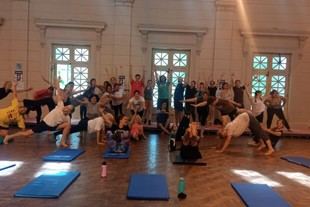 Reanudan clases recreativas gratuitas en la UNLP para toda la comunidad