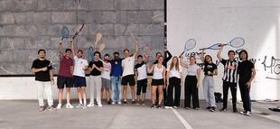 Práctica de deportes vascos para estudiantes internacionales en HUHEZI