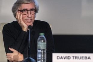 David Trueba presenta su nuevo filme 'Siempre es invierno' en la UCM